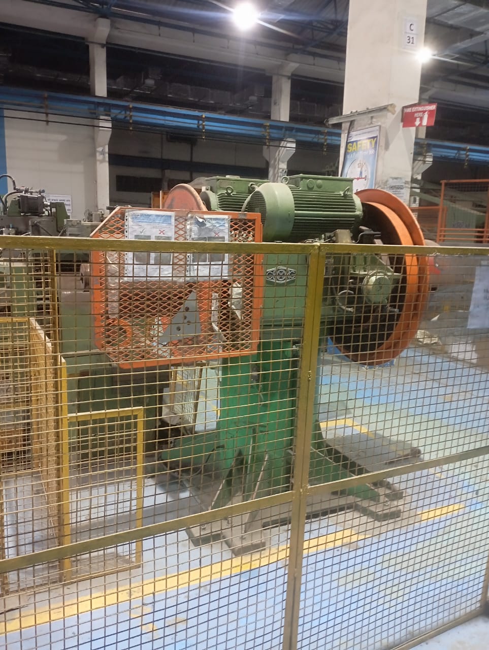 Clinic exterior with Magic Smile sign